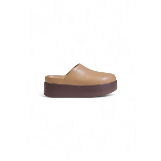 Crocs Beige Synthetic Sandal